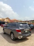 Toyota Highlander Base 2010 Gray - 3