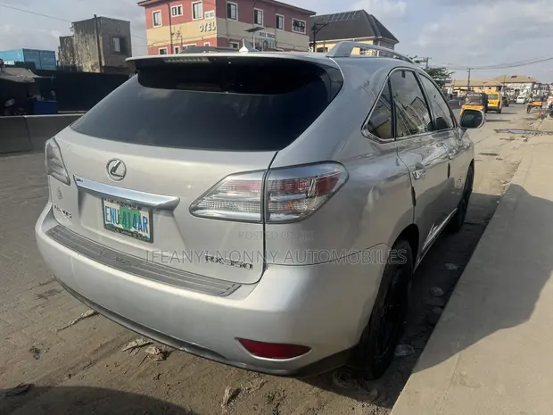 Lexus RX 350 2010 Silver - 1