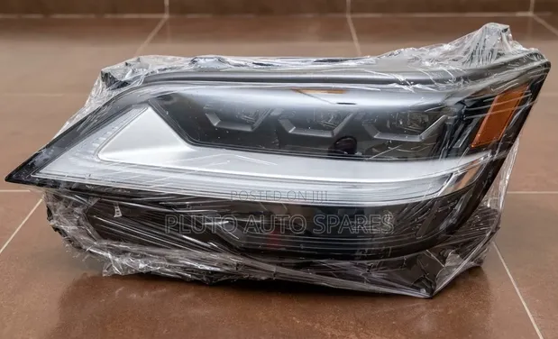 Lexus LX 700h 3-Pointer LED Headlights - 1