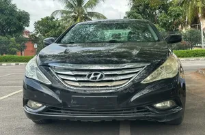 Hyundai Sonata Limited 2.0T Sedan 2013 Baki