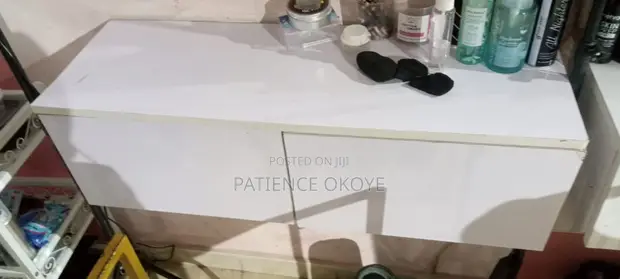 Floating Shelf with 2 Drawers - 1