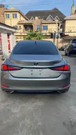 Lexus ES 350 2019 Gold - Fully Loaded - 3