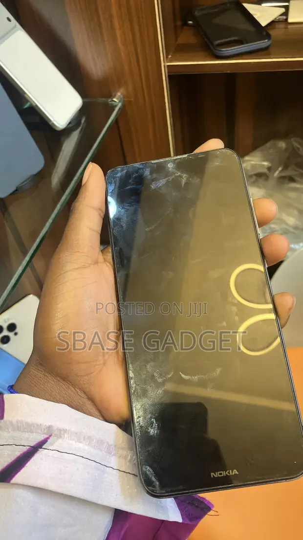 Nokia C21 32GB Gray - 1