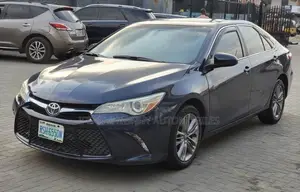 2017 Toyota Camry LE Sedan