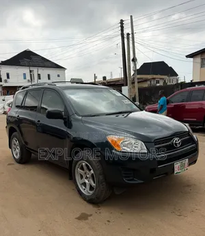 Toyota RAV4 2011 Baki