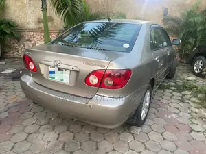 Toyota Corolla 2006 Zinare - Da Rajista