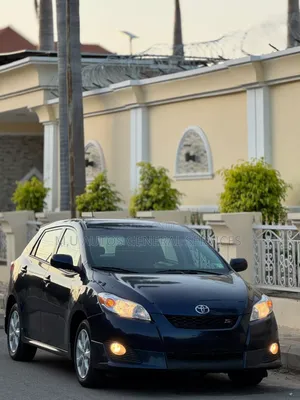 Toyota Matrix 2010 Blue - Direct Belgium