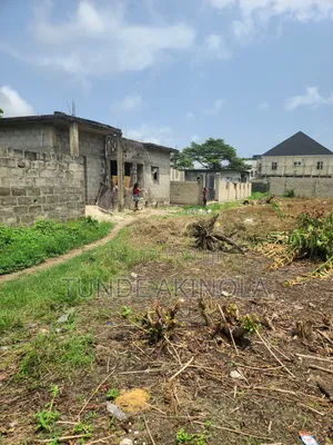 Land for Sale: 1400sqm, C of O, Uncompleted Building in Sangotedo