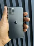 Apple iPhone 11 Pro 512GB Graphite - 2