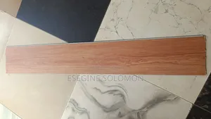 High Quality SPC Floor Tiles - 120x120 cm