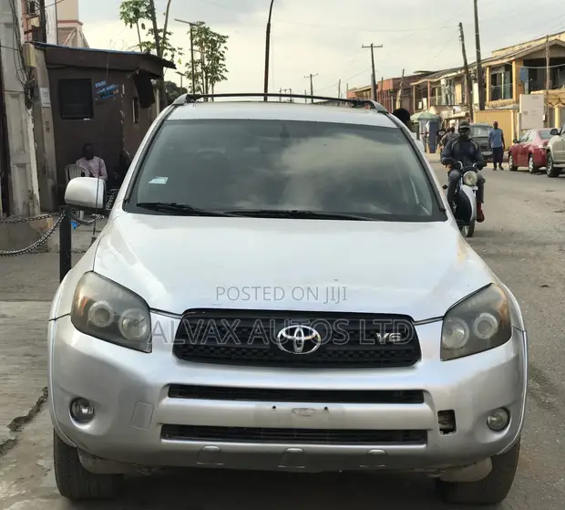 Toyota RAV4 2007 Silver - 1