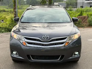 Toyota Venza XLE 2014