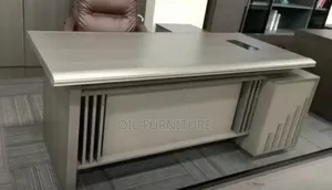 Luxury CEO Executive Office Table - 1.6m Wooden Director Desk