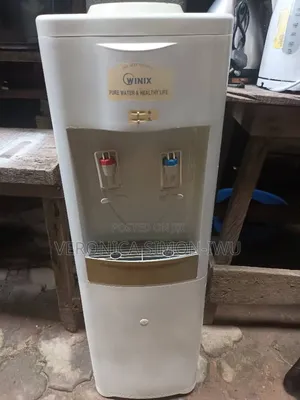 Water Dispenser Mai Zafi da Sanyi Mai Kyau