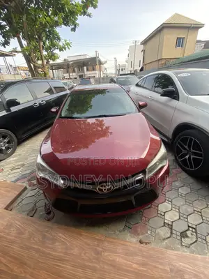 Toyota Camry XSE Sedan 2015