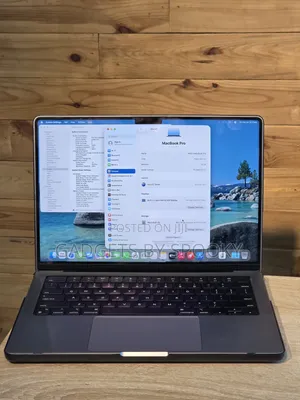 Apple MacBook Pro 2023 M2 Pro 16GB RAM 1TB SSD