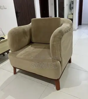 Sofa Mai Zama 2 da Kujera Daya Mai Kyau
