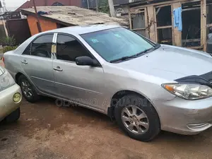 Toyota Camry LE 2005 Silver