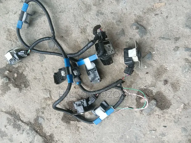 Cikakken Gaban Bumper Sensor Tare da Wayar Lexus RX 350 (2018) - 1