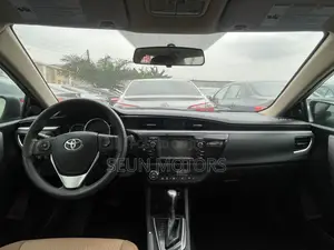 Toyota Corolla 2015 Brown