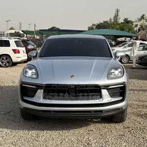 2023 Porsche Macan Silver