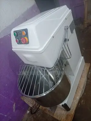 Brand New Spiral Dough Mixer (25kg)