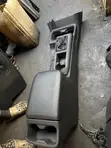 Tsakiyar Console na Toyota Tacoma (2017-2020) Mai Amfani - 1