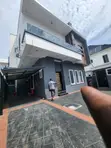 Dakin Kwana Mai Kayan Ado na Kira, Lekki Phase 2 - 5