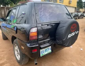 Toyota RAV4 2000 Black