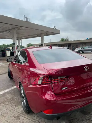 2014 Lexus IS 350 AWD Sedan