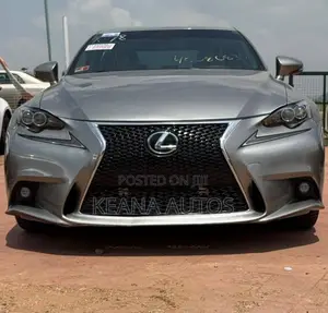 Lexus IS 250 4WD 2014 Launin Fari