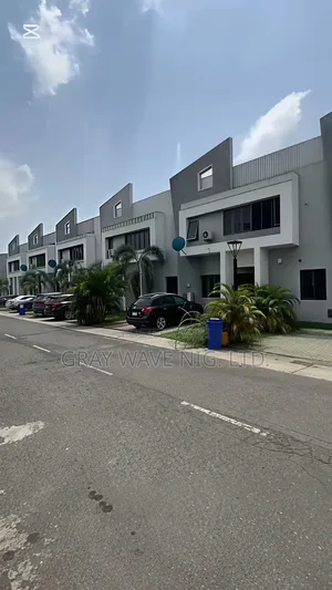 4 Bedroom Duplex for Rent in Life Camp
