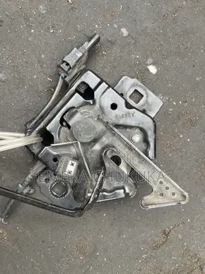 Ford Explorer Bonnet Catcher (2011-2014)
