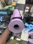 Sabon Yoga Gym Mat Mai Launuka Biyu - 1