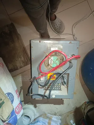 Mopower 2.5kW Pure Sine Wave Inverter Mai Amfani