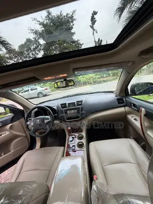 Toyota Highlander Limited SUV na 2012