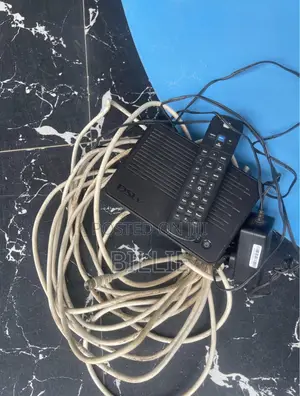 DSTV Decoder Mai Amfani da Dish, Remote, da Wayoyi