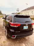 Toyota Highlander 2018 Gray - 1