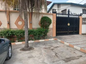 5 Bedrum Duplex tare da BQ don Sawa a Egbeda