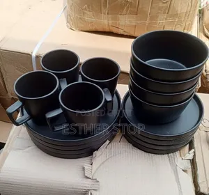 16-Piece Ceramic Dinner Set - Black
