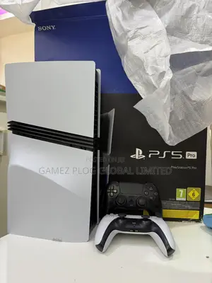 PlayStation 5 Pro (Used) - 2 Controllers, Disc Drive