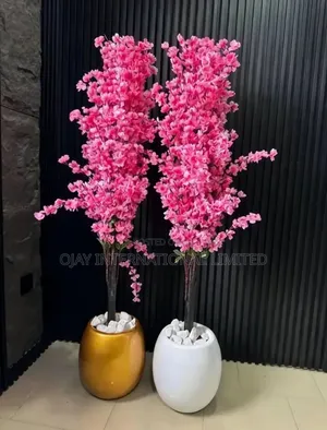 Kyakkyawar Vase Mai Kyau