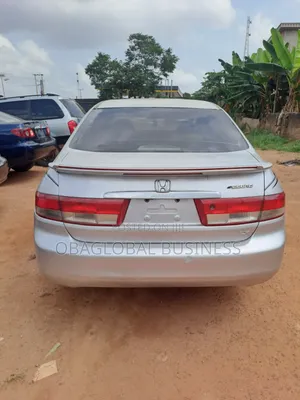 Honda Accord 2004 Silver