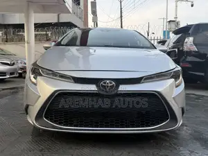 Toyota Corolla LE 2021 Launi Azurfa