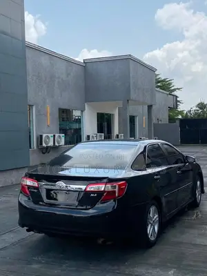 Toyota Camry 2013 XLE Black