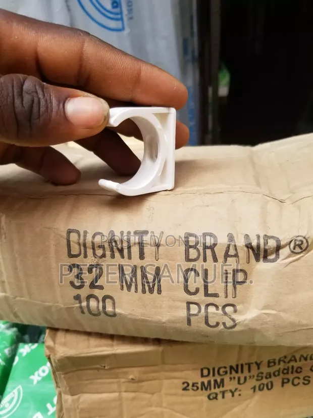 32mm Copper Saddle Clip - 1