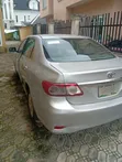 Toyota Corolla 2010 Silver - 2
