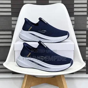 Skechers Sneakers - Brand New