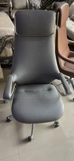Boss Office Products CEO Executive Chair - Brand New