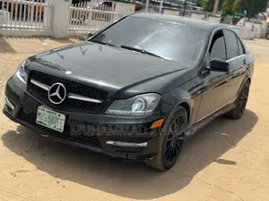 Mercedes-Benz C300 2012 Baki